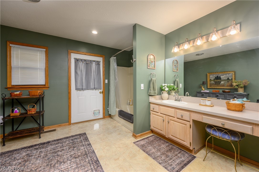 6840 Akron Avenue NW Canal Fulton OH 44614