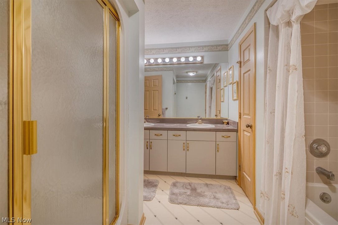 8051 Valleyview Court North Royalton OH 44133