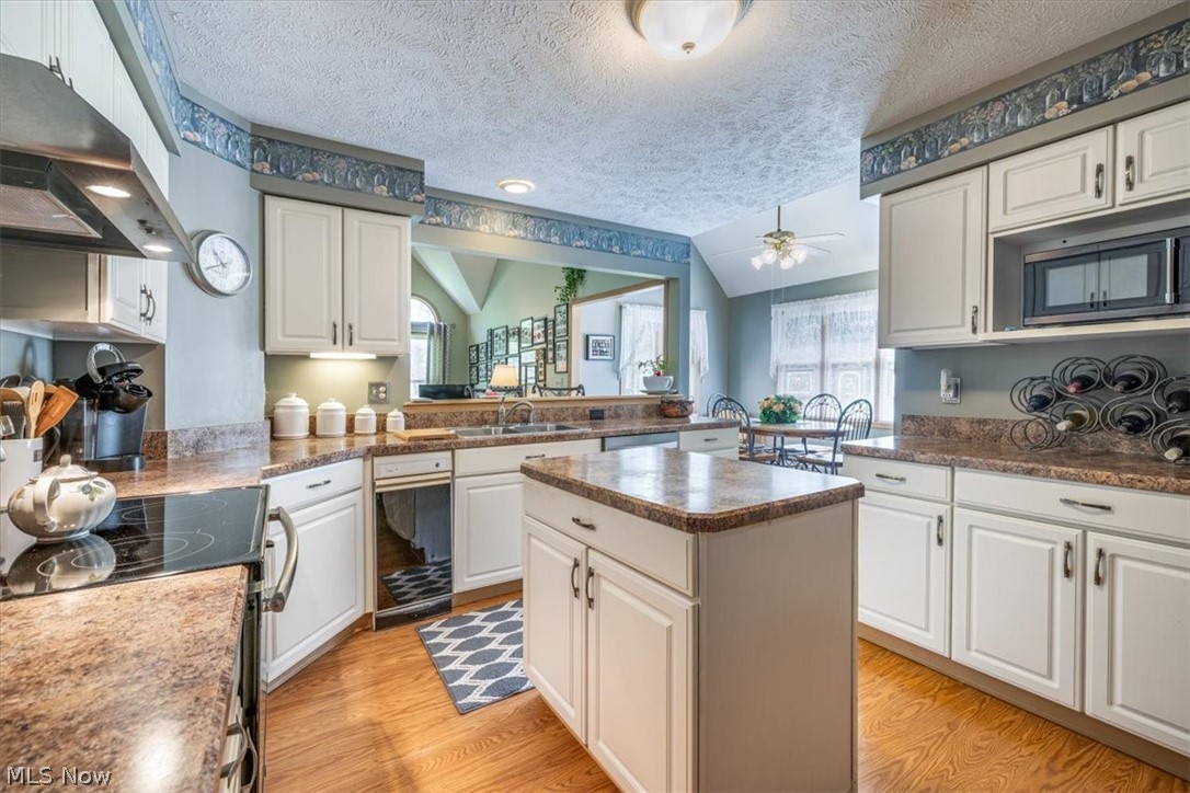 8051 Valleyview Court North Royalton OH 44133