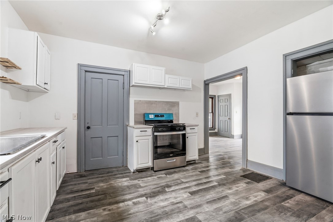 497 Madison Street Conneaut OH 44030
