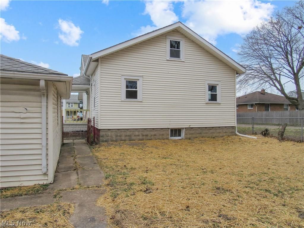 1039 W 21st Street Lorain OH 44052
