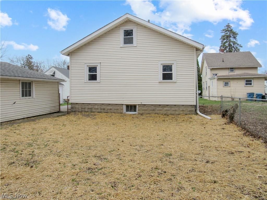 1039 W 21st Street Lorain OH 44052