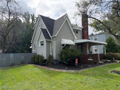 707 Cambridge Avenue Youngstown OH 44502