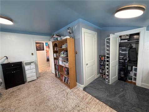 707 Cambridge Avenue Youngstown OH 44502