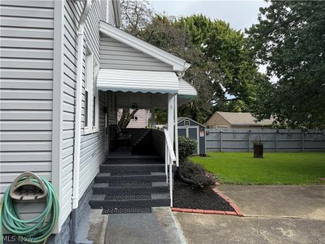 707 Cambridge Avenue Youngstown OH 44502