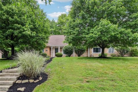 26201 Annesley Road Beachwood OH 44122