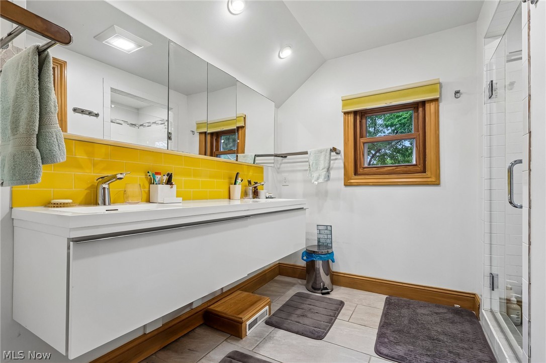 26201 Annesley Road Beachwood OH 44122
