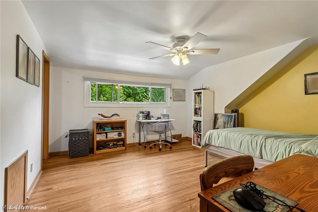 26201 Annesley Road Beachwood OH 44122