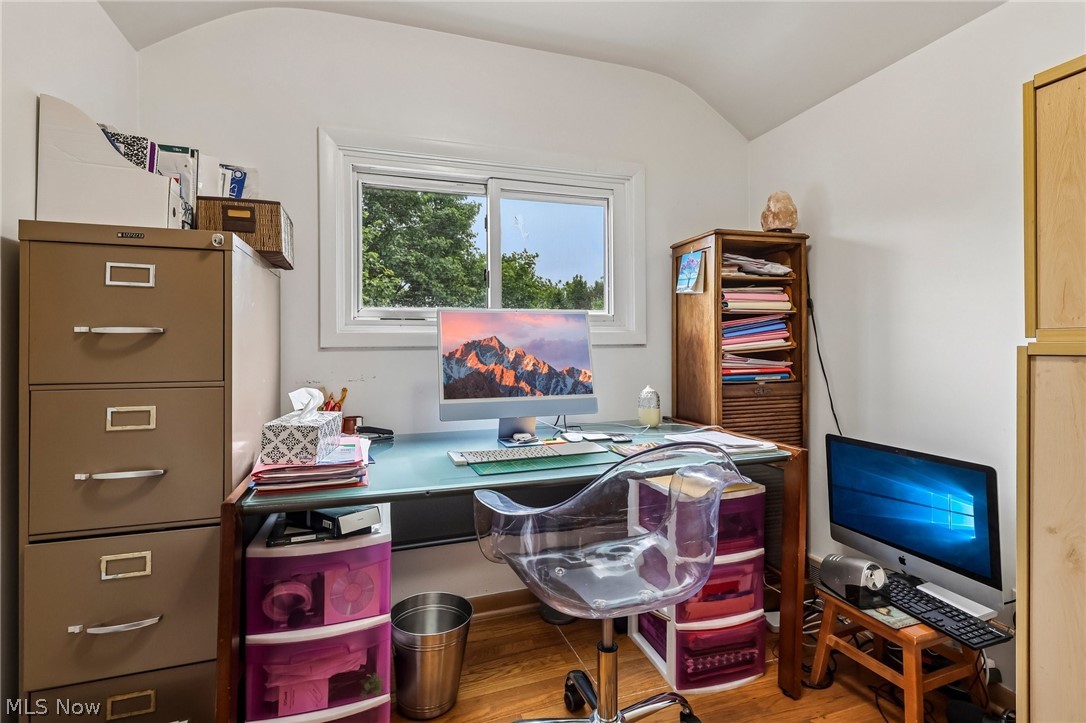 26201 Annesley Road Beachwood OH 44122