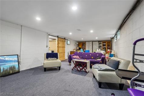 26201 Annesley Road Beachwood OH 44122