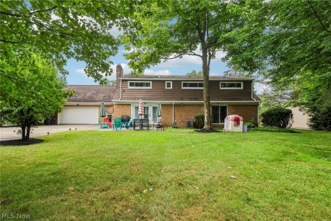 26201 Annesley Road Beachwood OH 44122