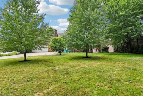 26201 Annesley Road Beachwood OH 44122