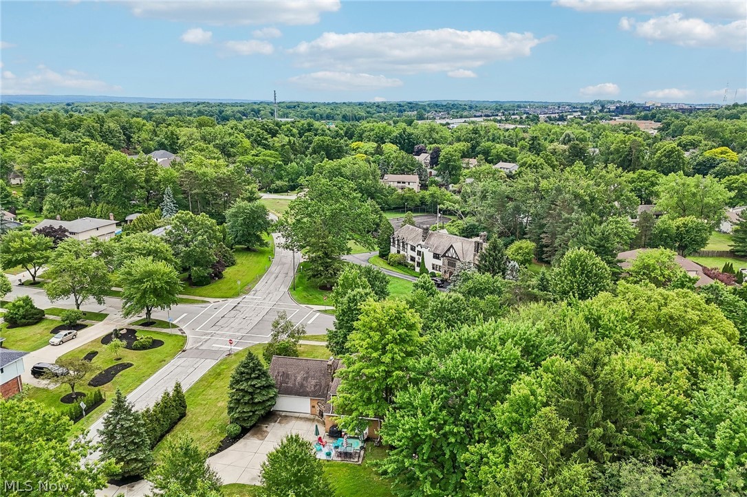 26201 Annesley Road Beachwood OH 44122