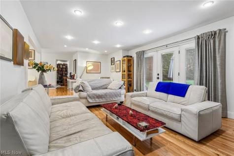 26201 Annesley Road Beachwood OH 44122