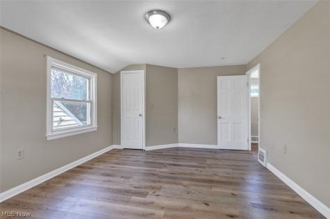 5597 South Boulevard Maple Heights OH 44137