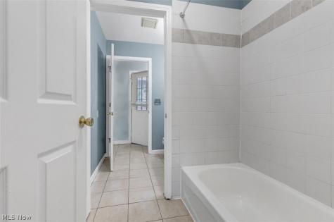 5597 South Boulevard Maple Heights OH 44137