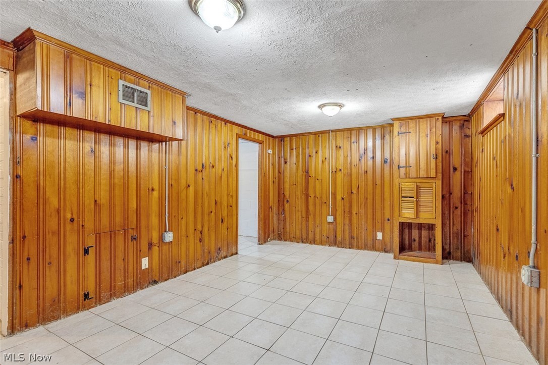 5597 South Boulevard Maple Heights OH 44137