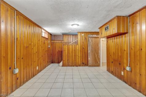 5597 South Boulevard Maple Heights OH 44137