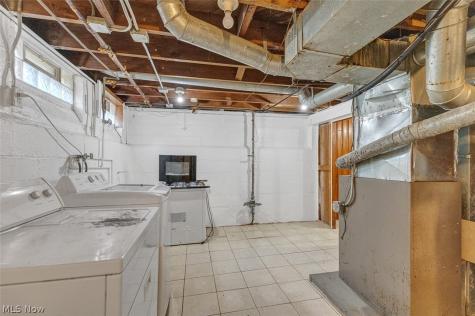 5597 South Boulevard Maple Heights OH 44137