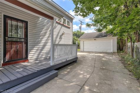 5597 South Boulevard Maple Heights OH 44137
