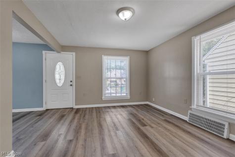 5597 South Boulevard Maple Heights OH 44137
