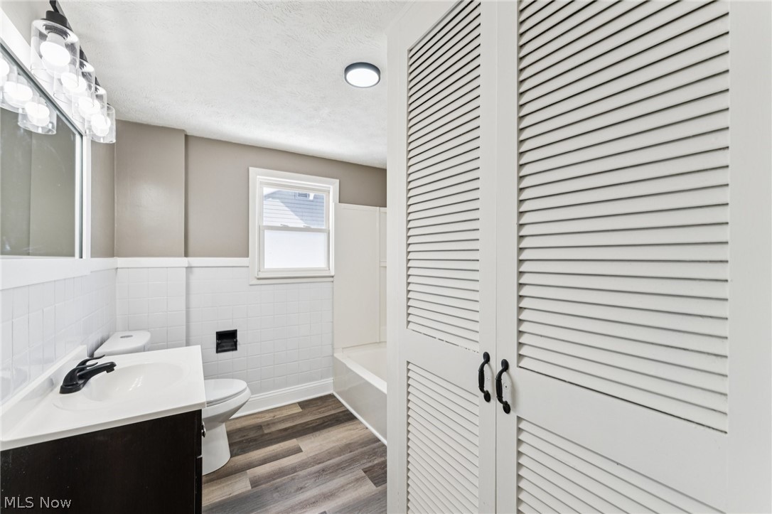 279 Birchwood Avenue Cuyahoga Falls OH 44221