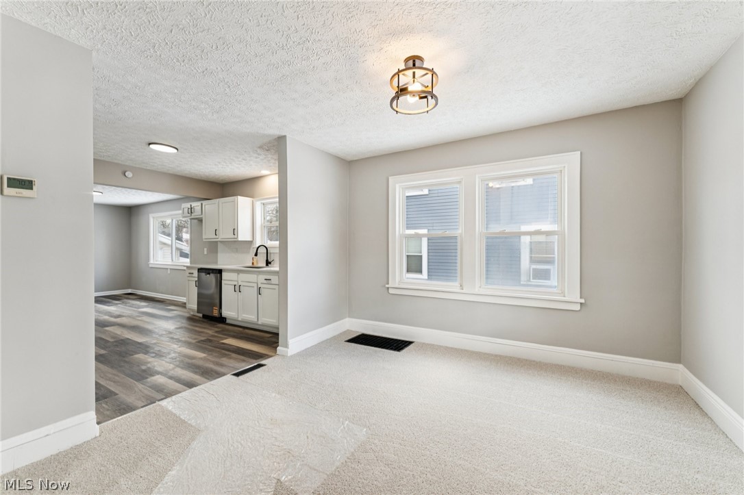 279 Birchwood Avenue Cuyahoga Falls OH 44221