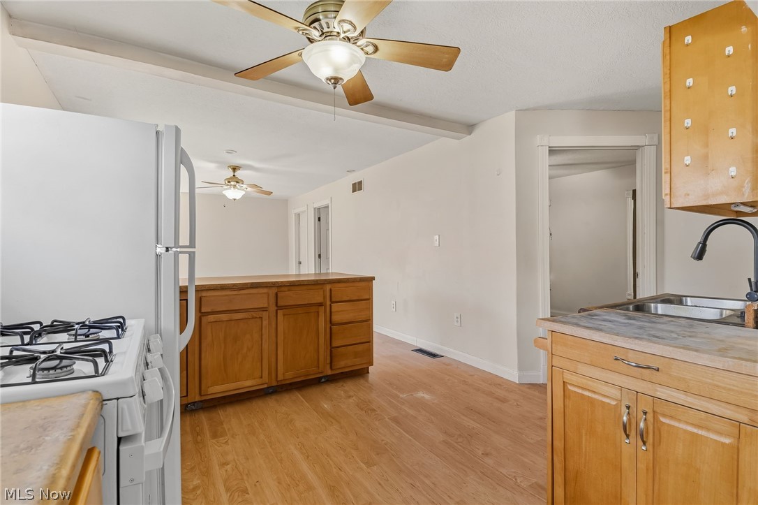 4619 Ridge Avenue SE Canton OH 44707