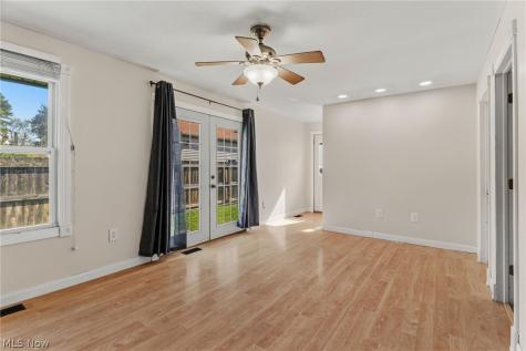 4619 Ridge Avenue SE Canton OH 44707