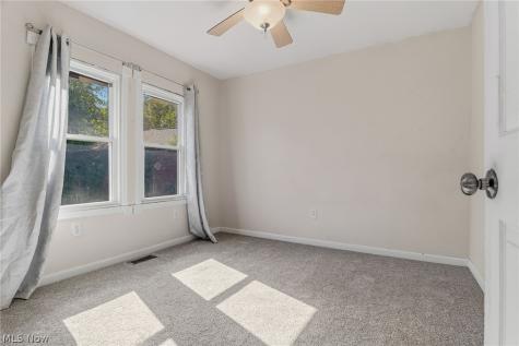 4619 Ridge Avenue SE Canton OH 44707