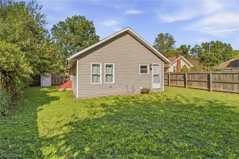 4619 Ridge Avenue SE Canton OH 44707