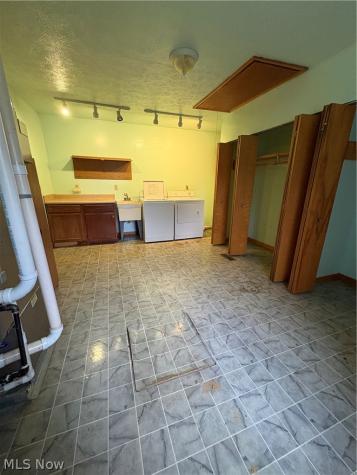 740 Oxford Avenue Niles OH 44446