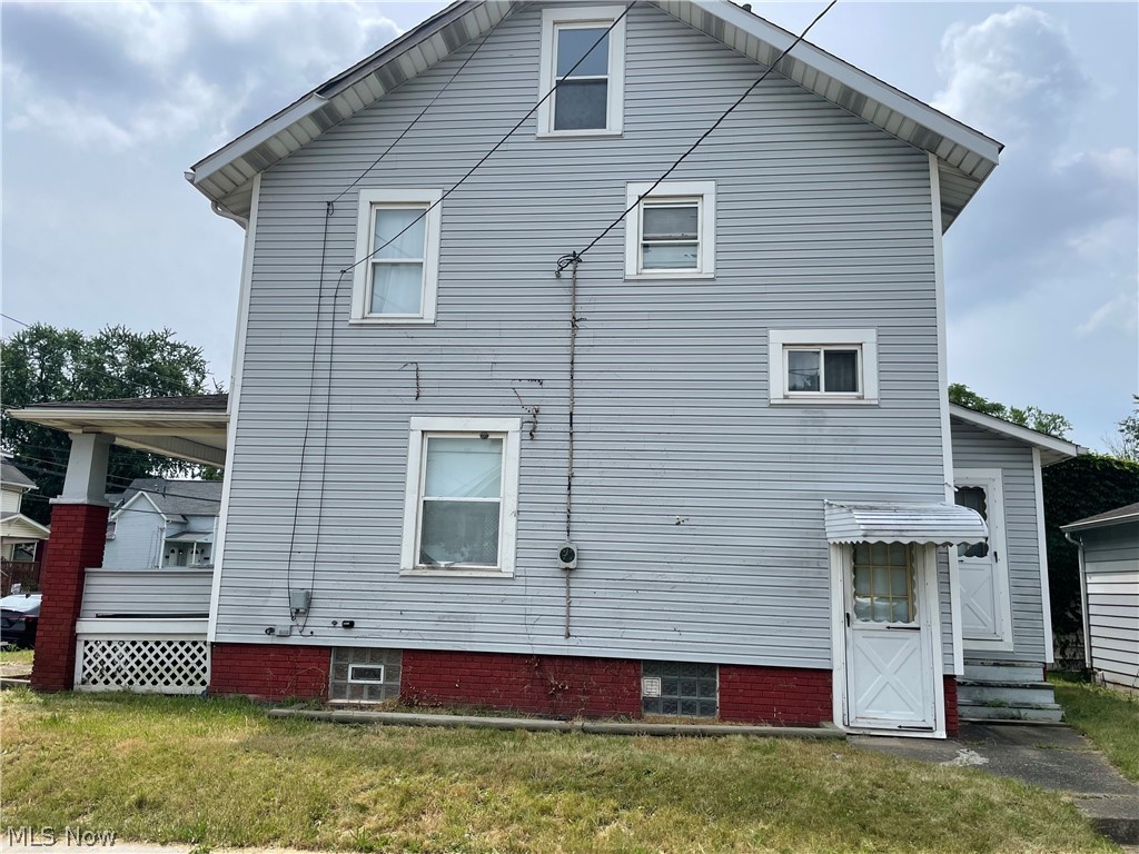 1001 Dartmouth Avenue SW Canton OH 44710