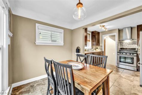 4044 W 157th Street Cleveland OH 44135