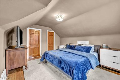 4044 W 157th Street Cleveland OH 44135