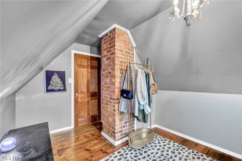 4044 W 157th Street Cleveland OH 44135