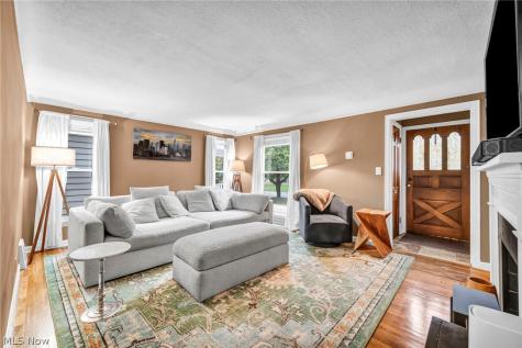 4044 W 157th Street Cleveland OH 44135