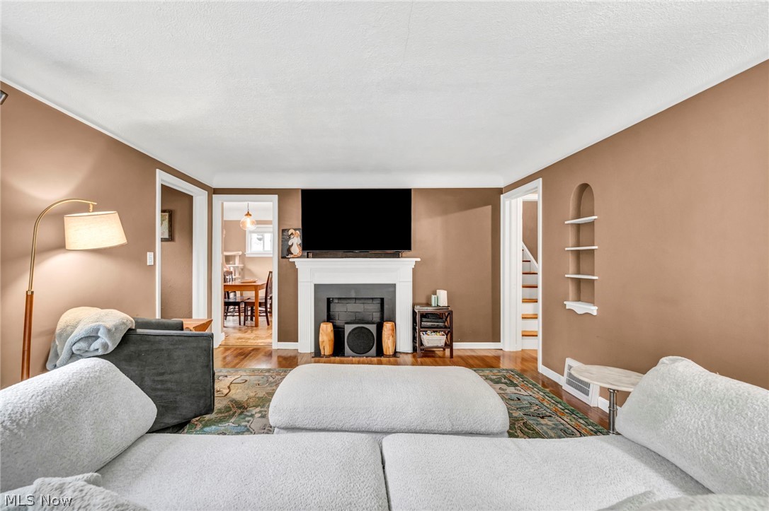 4044 W 157th Street Cleveland OH 44135