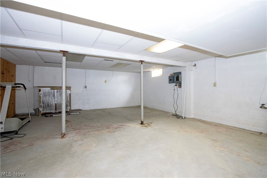 456 Township Road 700 Polk OH 44866