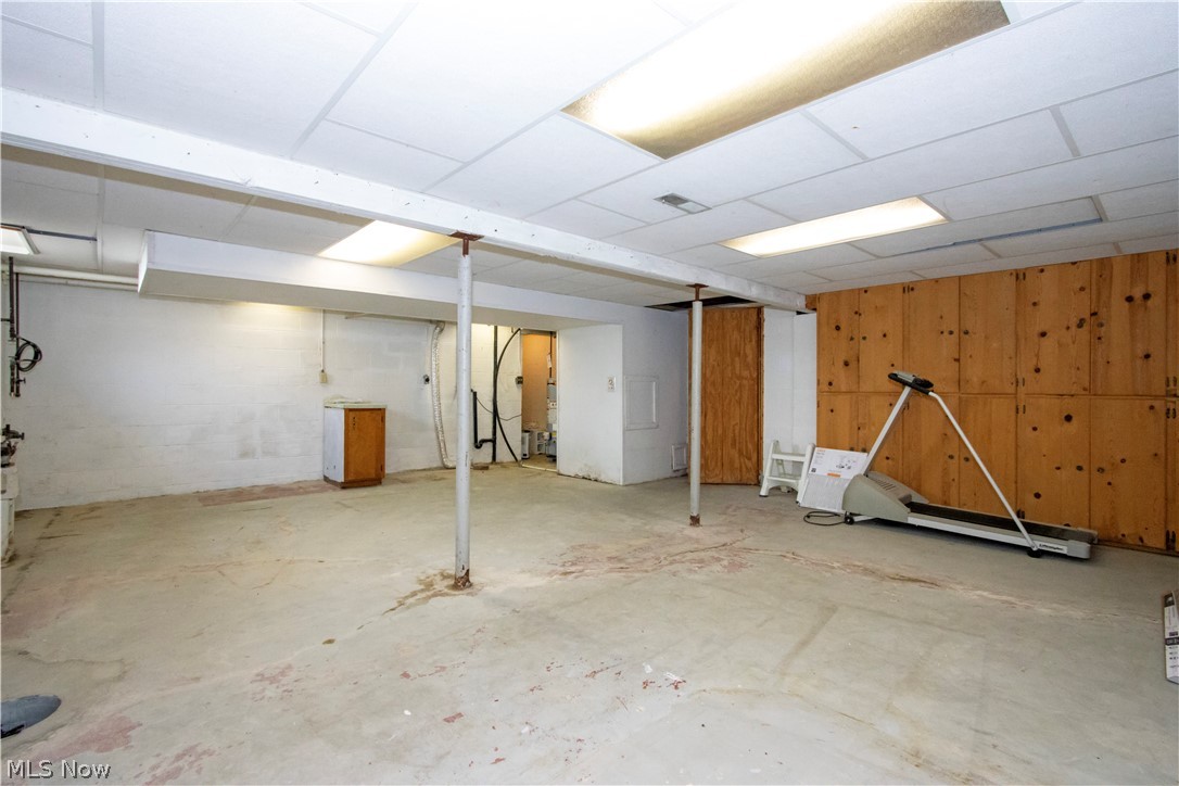 456 Township Road 700 Polk OH 44866