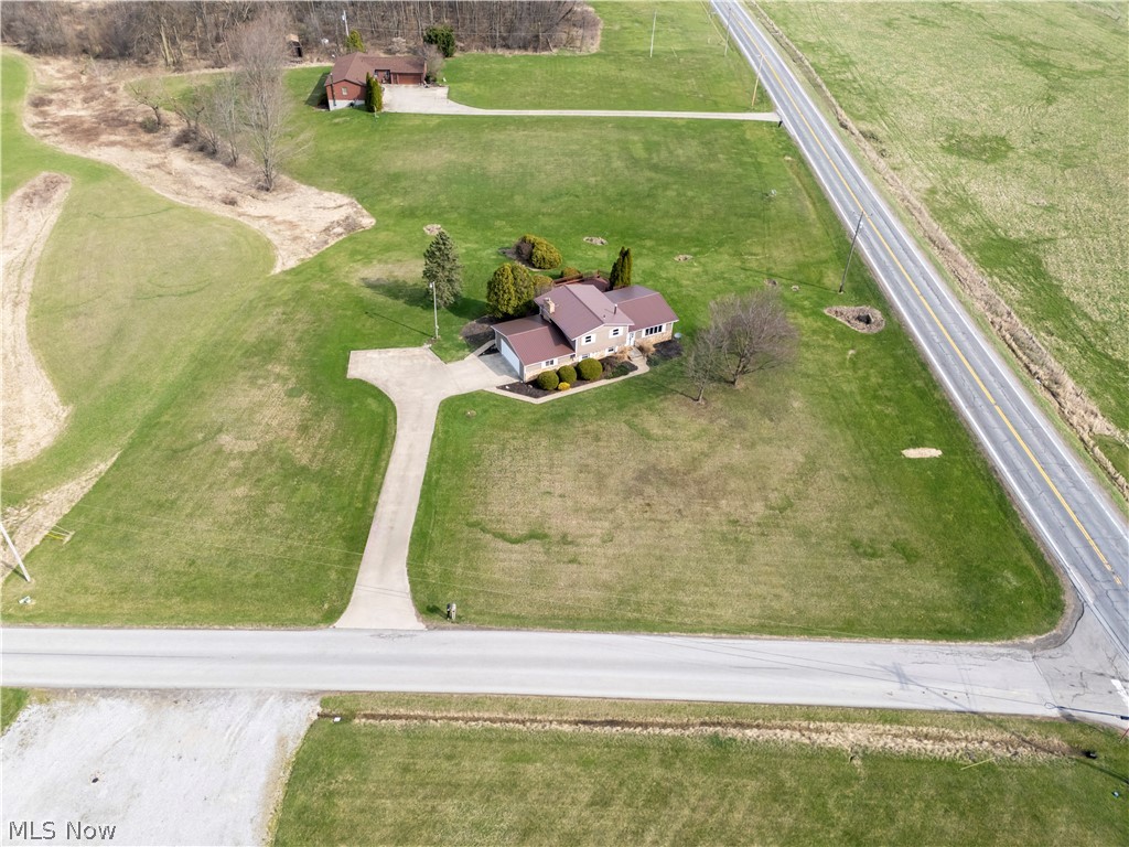 456 Township Road 700 Polk OH 44866