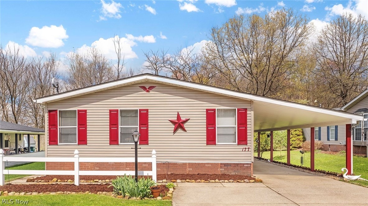 177 Lakeview Lane Hiram OH 44234