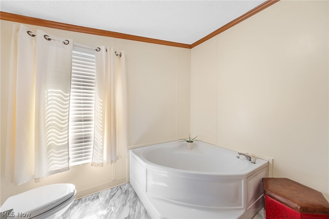 177 Lakeview Lane Hiram OH 44234