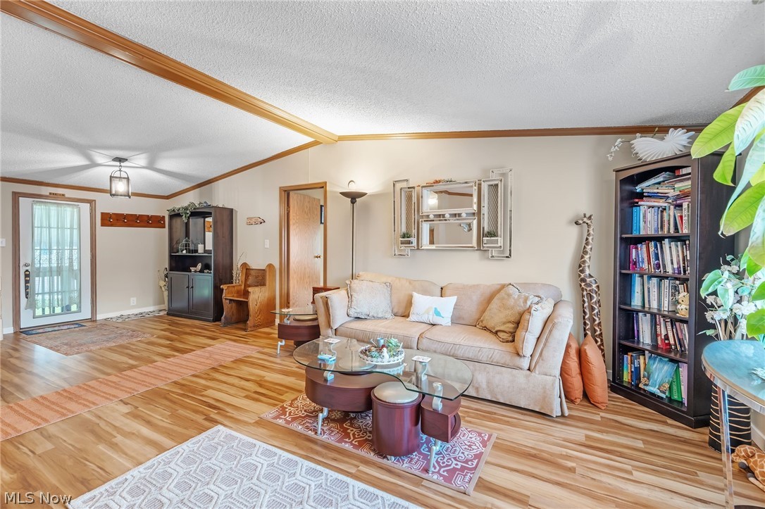 177 Lakeview Lane Hiram OH 44234