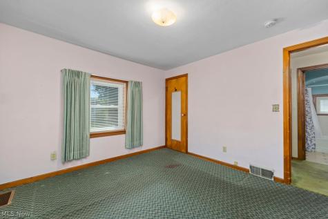 2010 Utica Avenue Lorain OH 44052