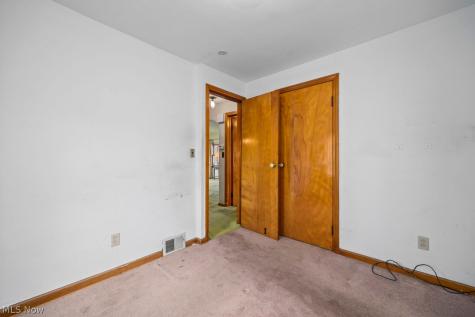 2010 Utica Avenue Lorain OH 44052
