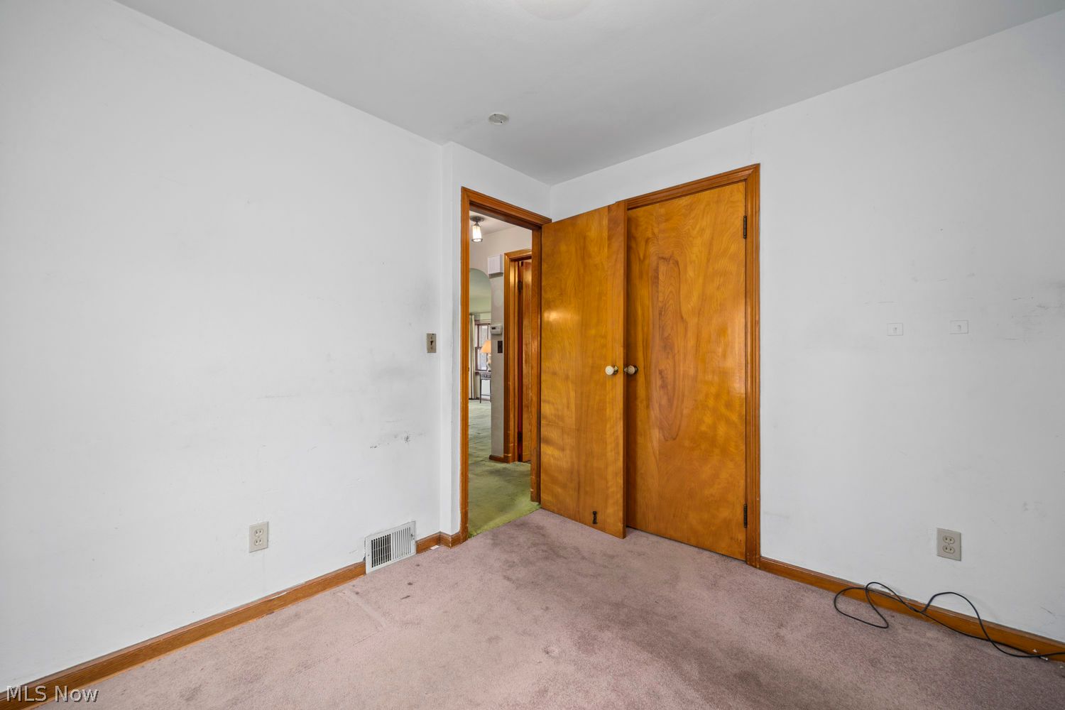 2010 Utica Avenue Lorain OH 44052