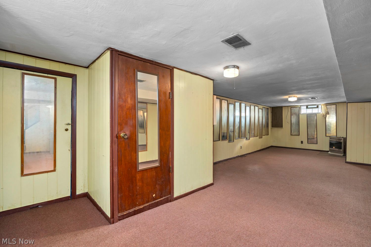 2010 Utica Avenue Lorain OH 44052