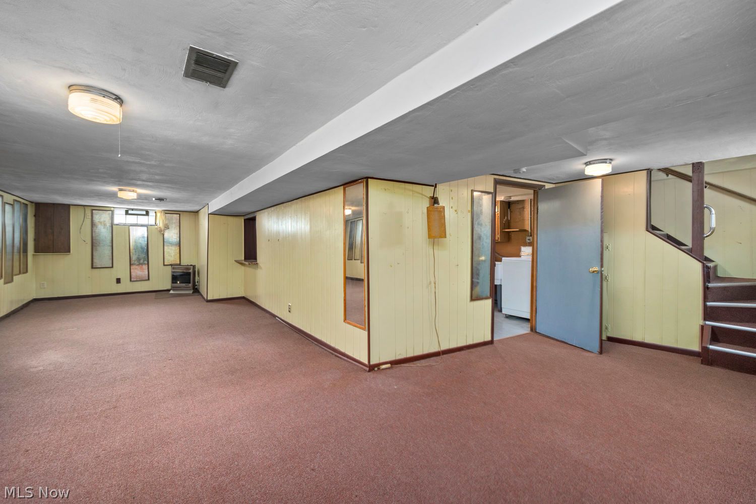 2010 Utica Avenue Lorain OH 44052