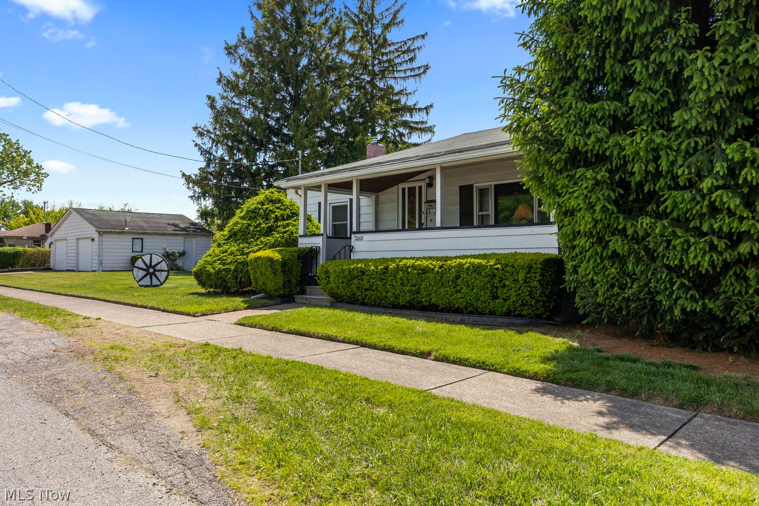 2010 Utica Avenue Lorain OH 44052